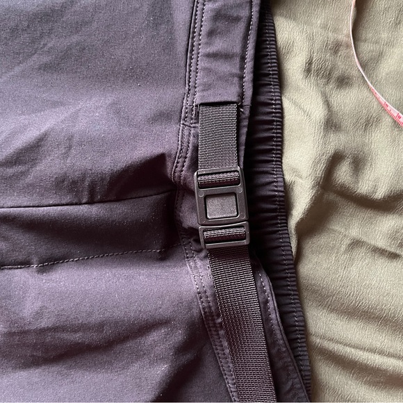 NORTH FACE BLACK HIKING PANTS - Picture 4 of 7